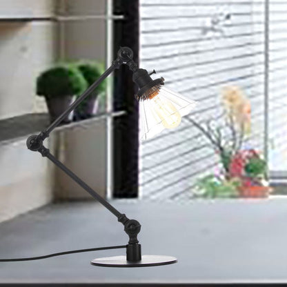 Elegante tafellamp van helder glas, kegelvormig