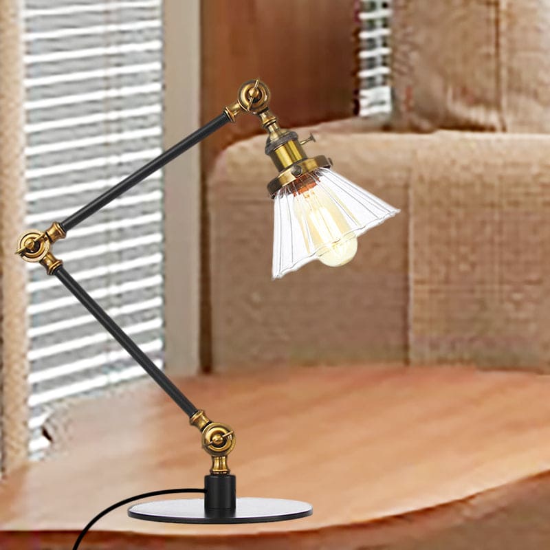 Elegante tafellamp van helder glas, kegelvormig