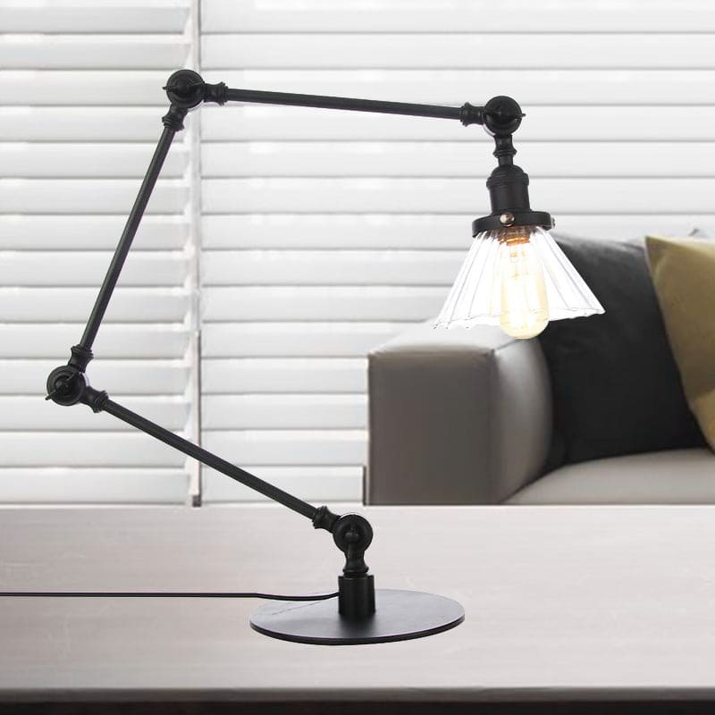 Elegante tafellamp van helder glas, kegelvormig