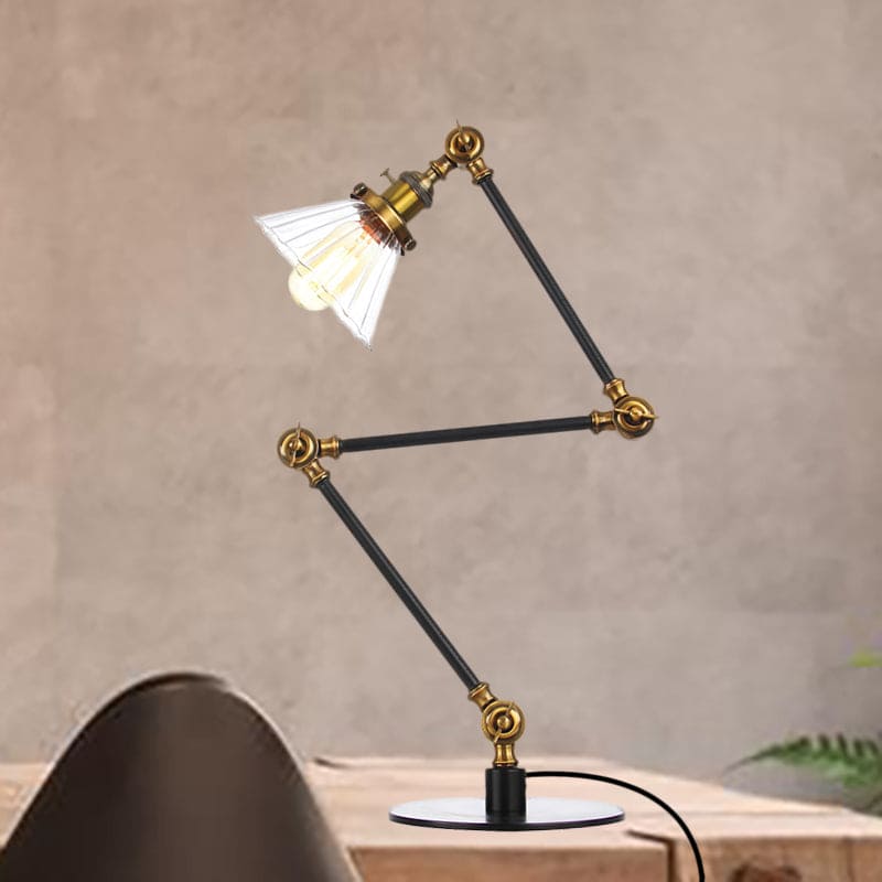 Elegante tafellamp van helder glas, kegelvormig