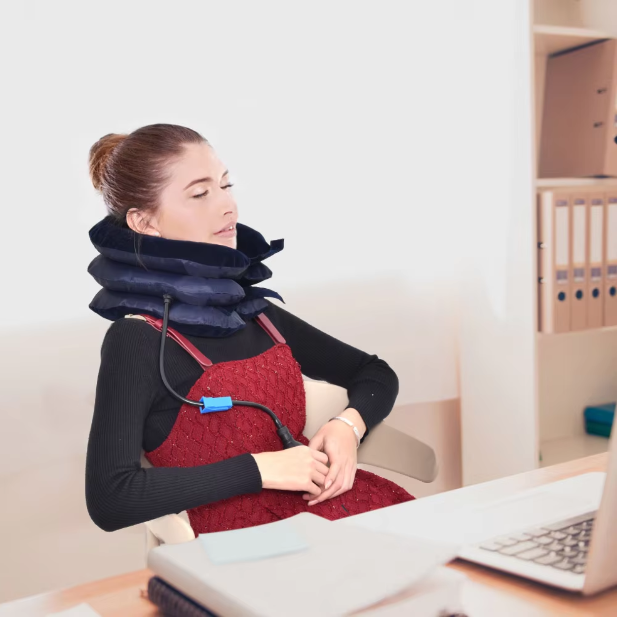 Opblaasbaar nekkussen voor comfortabel slapen