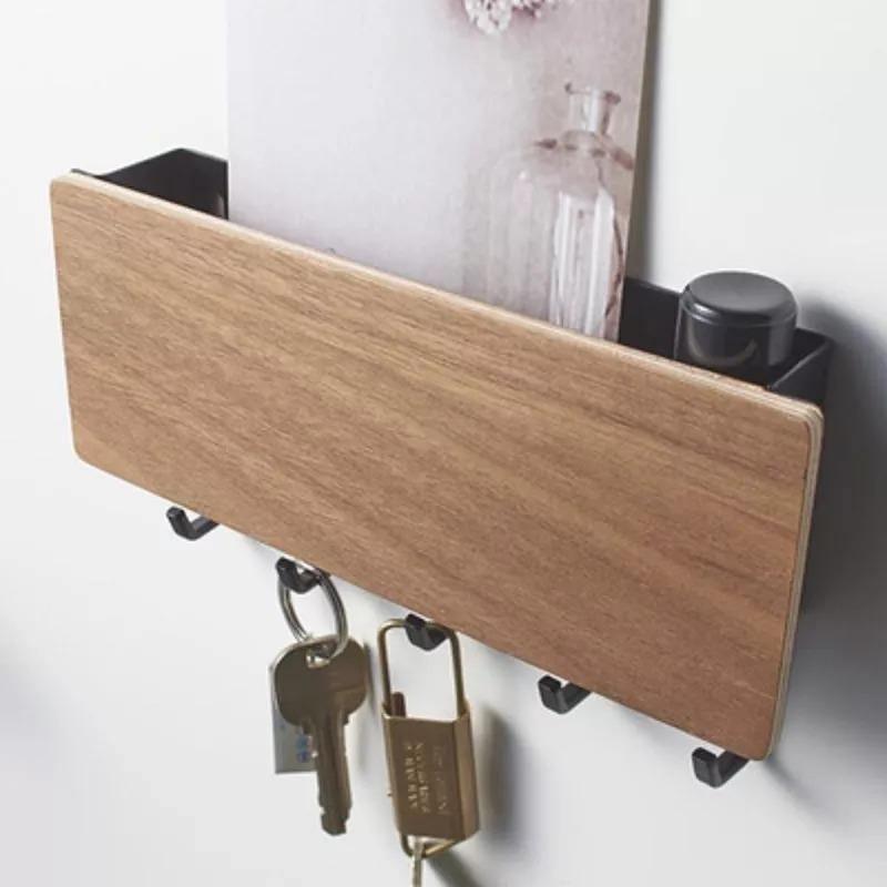 Charmante Houten Sleutelhanger met Gekleurde Haken